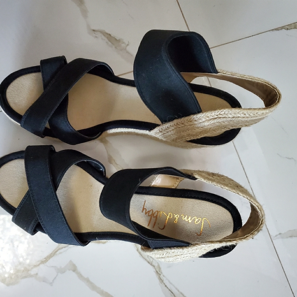 New wedge Sandals without tags